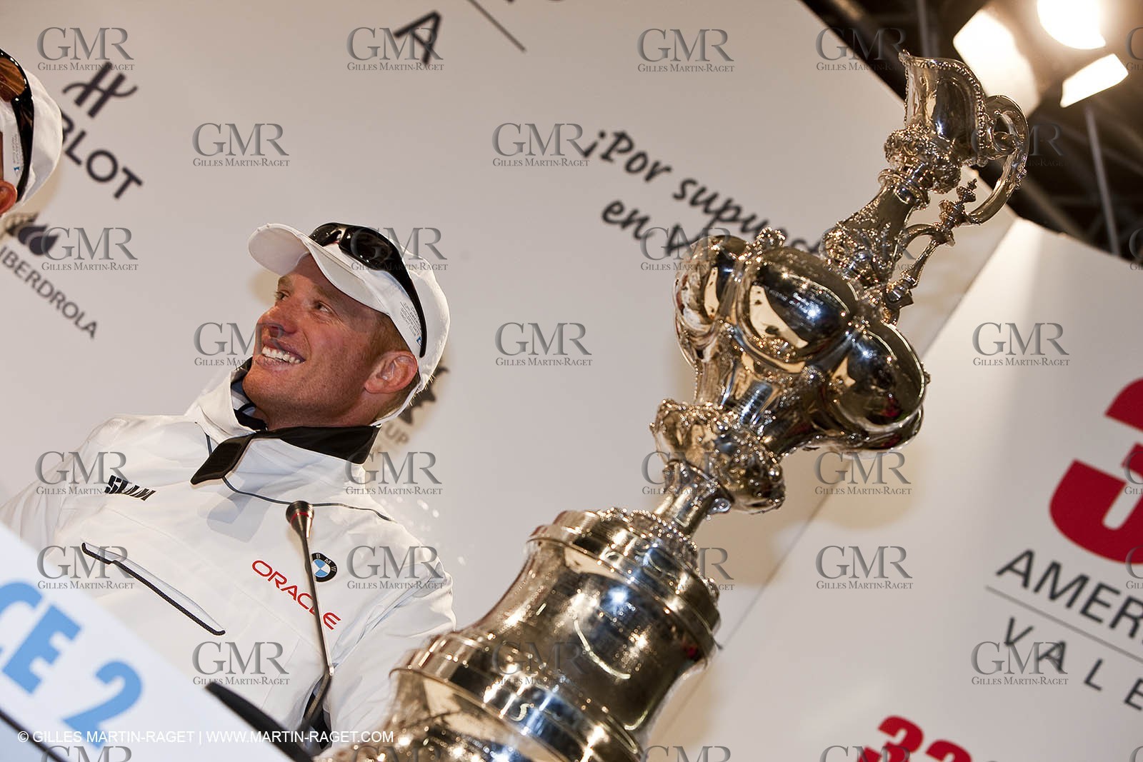 14 02 2010 - Valencia (ESP) - 33rd America's Cup - BMW ORACLE Racing - Race 2