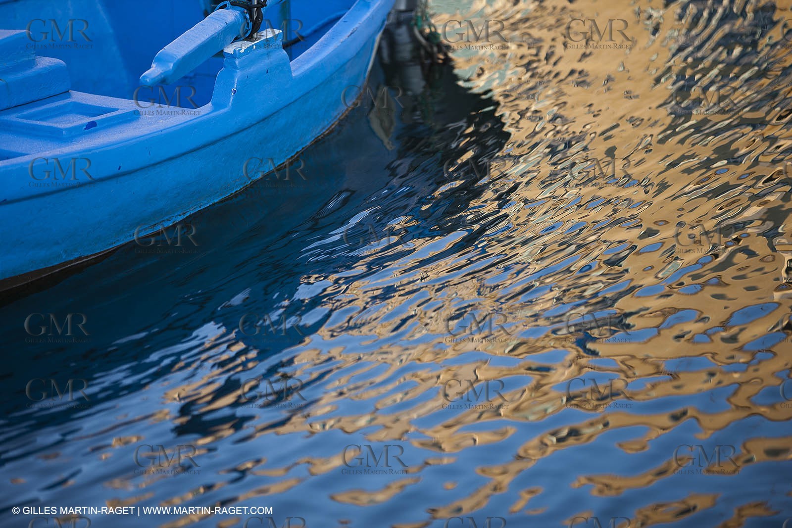 14 03 2012 - Martigues (FRA,13) - neighborhood Le Miroir (the mirror)