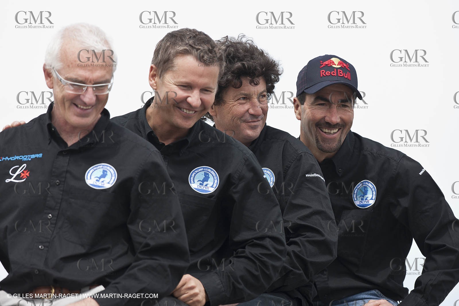 18 04 2012 - La Ciotat (FRA,13) - L'Hydroptère en préparation - Présentation du  nouvele équipage