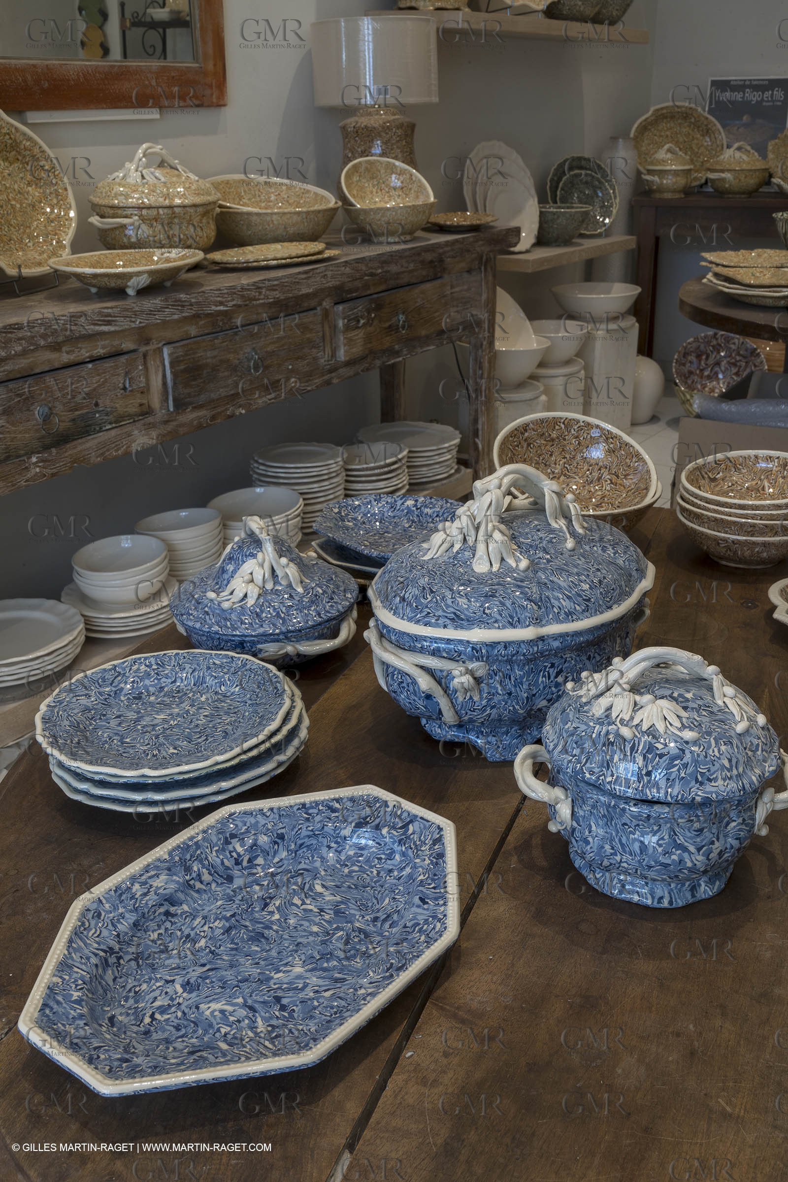 17 05 2018, Apt (FRA,84), Atelier de Faïence Rigo