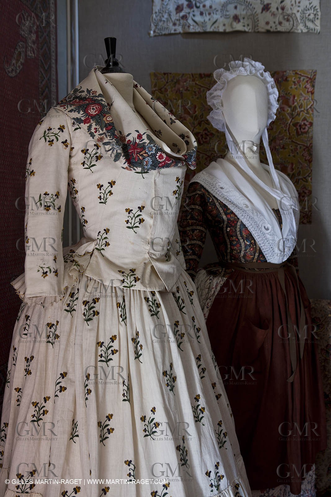 30 06 2011 - Toulon (FRA,83) - Villa Rosemaine - Indiennes sublimes exhibition