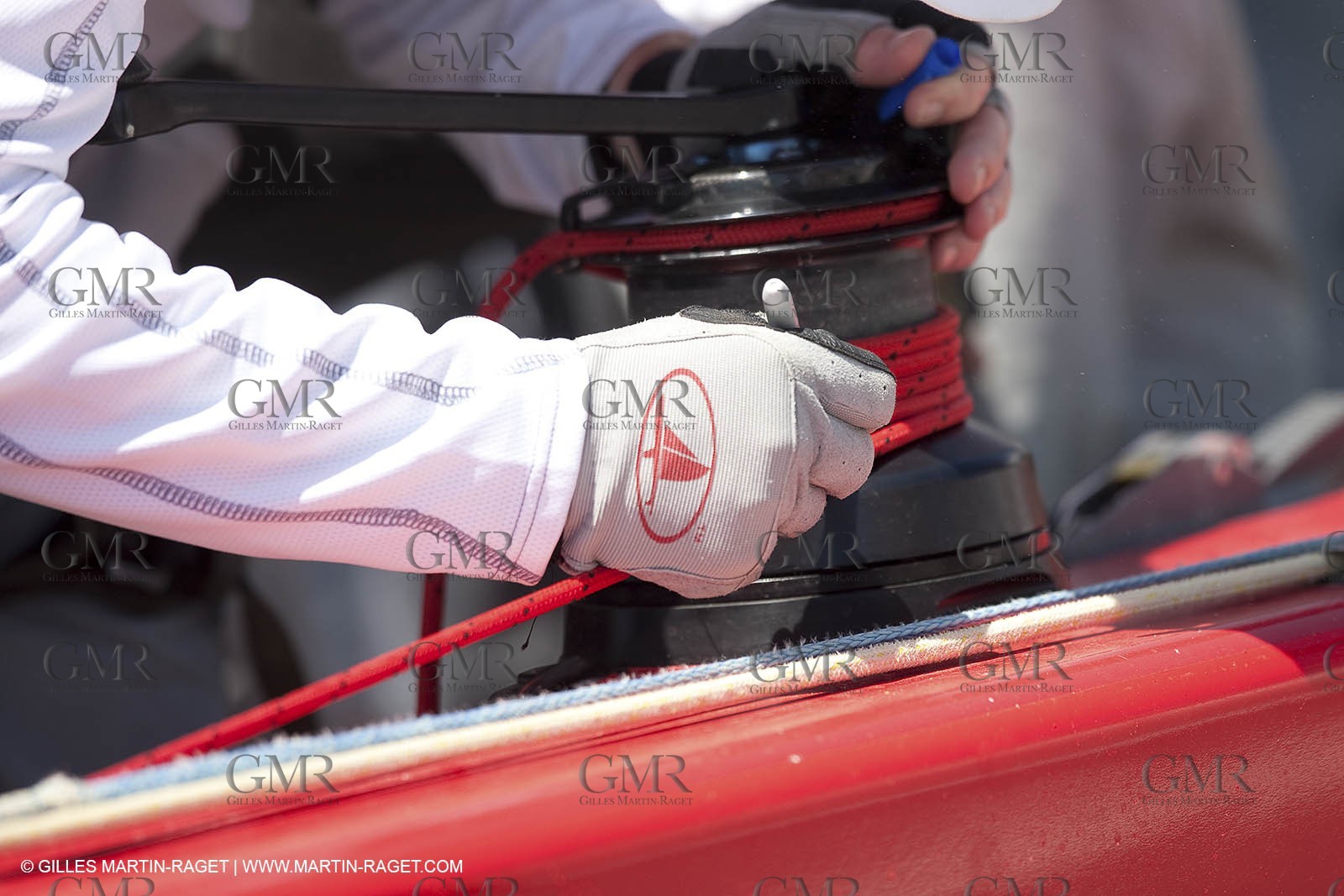 23 01 2009 - Auckland (NZL) -  Louis Vuitton Pacific Series - BMW ORACLE Racing-Tuning up onboard Emirates Team New Zealand yacht