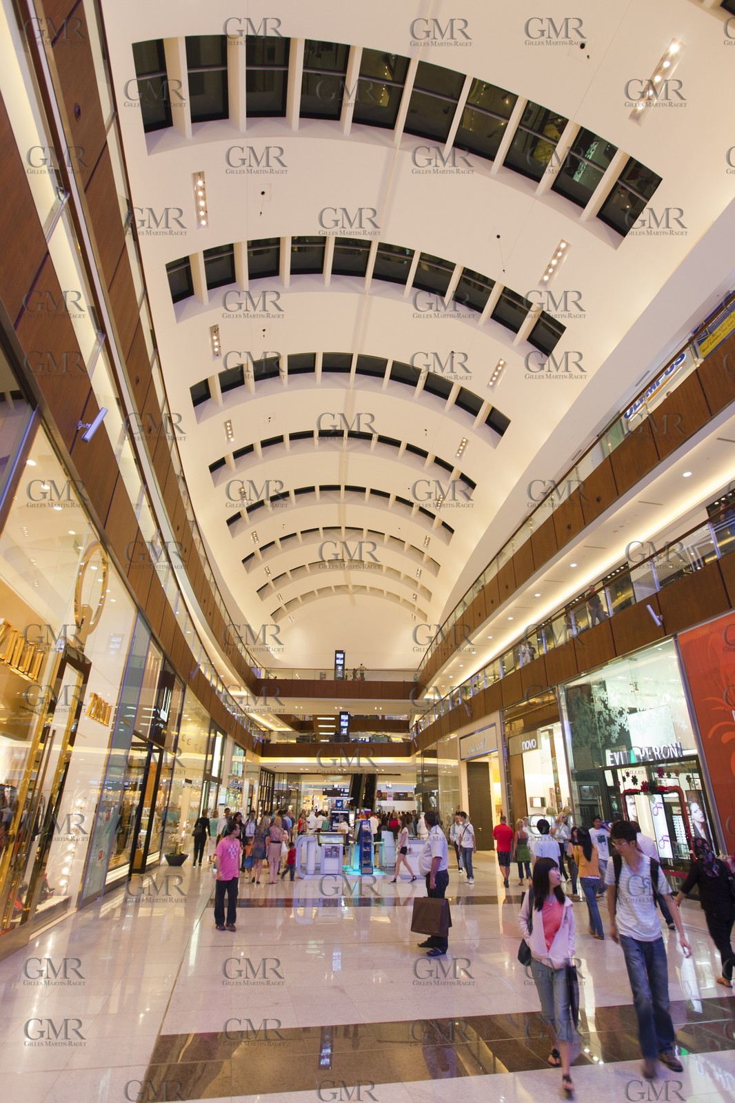 21 11 2010 - Dubai (UAE) - Dubai - The Mall