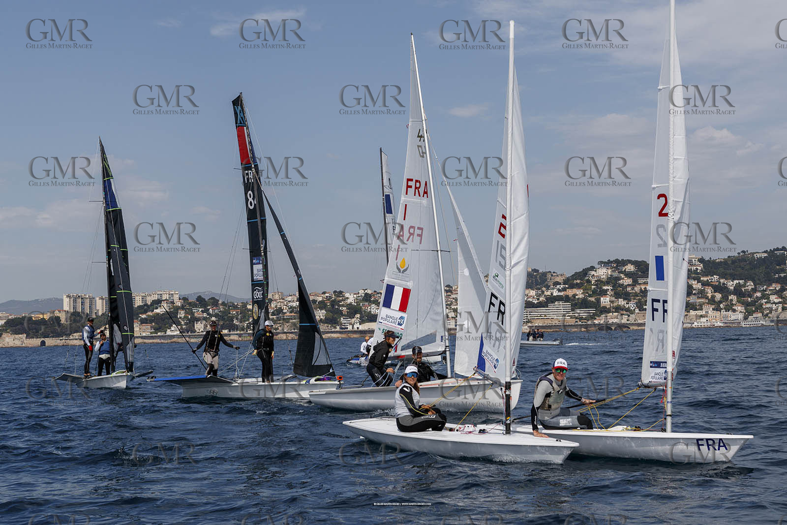 15 04 2024, Marseille (FRA), présentation des sélectionnés olympiques français en voile pour les Jeux Olympiques de Paris 2024.  Alex Mazella (Kite hommes - Formula Kite); Laurianne Nolot (Kite femmes - Formula Kite); Nicolas Goyard (Planche à voile hommes - iQFoil); Hélène Noesmoen (Planche à voile femmes- iQFoil); Camille Lecointre-Jeremie Mion (dériveur double mixte - 470); Louise Cervera (Dériveur femmes - ILCA 6); Jean-Baptiste Bernaz (Dériveur hommes - ILCA 7); Tim Mourniac - Lou Berthomieu (Multicoque mixte - Nacra 17); Clément Péquin - Erwan Fischer (Skiff hommes - 49er); Sarah Steyaert-Charline Picon (Skiff femmes - 49er FX).