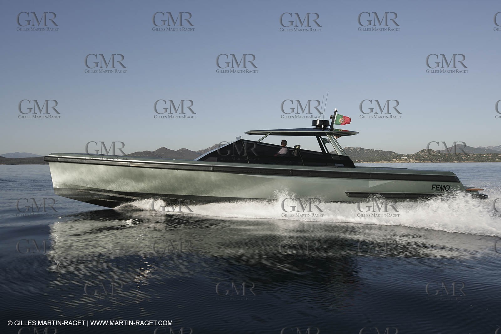 16 07 2007 - Portisco (Italie, Sardaigne) - Wally Power 47, 2007 version