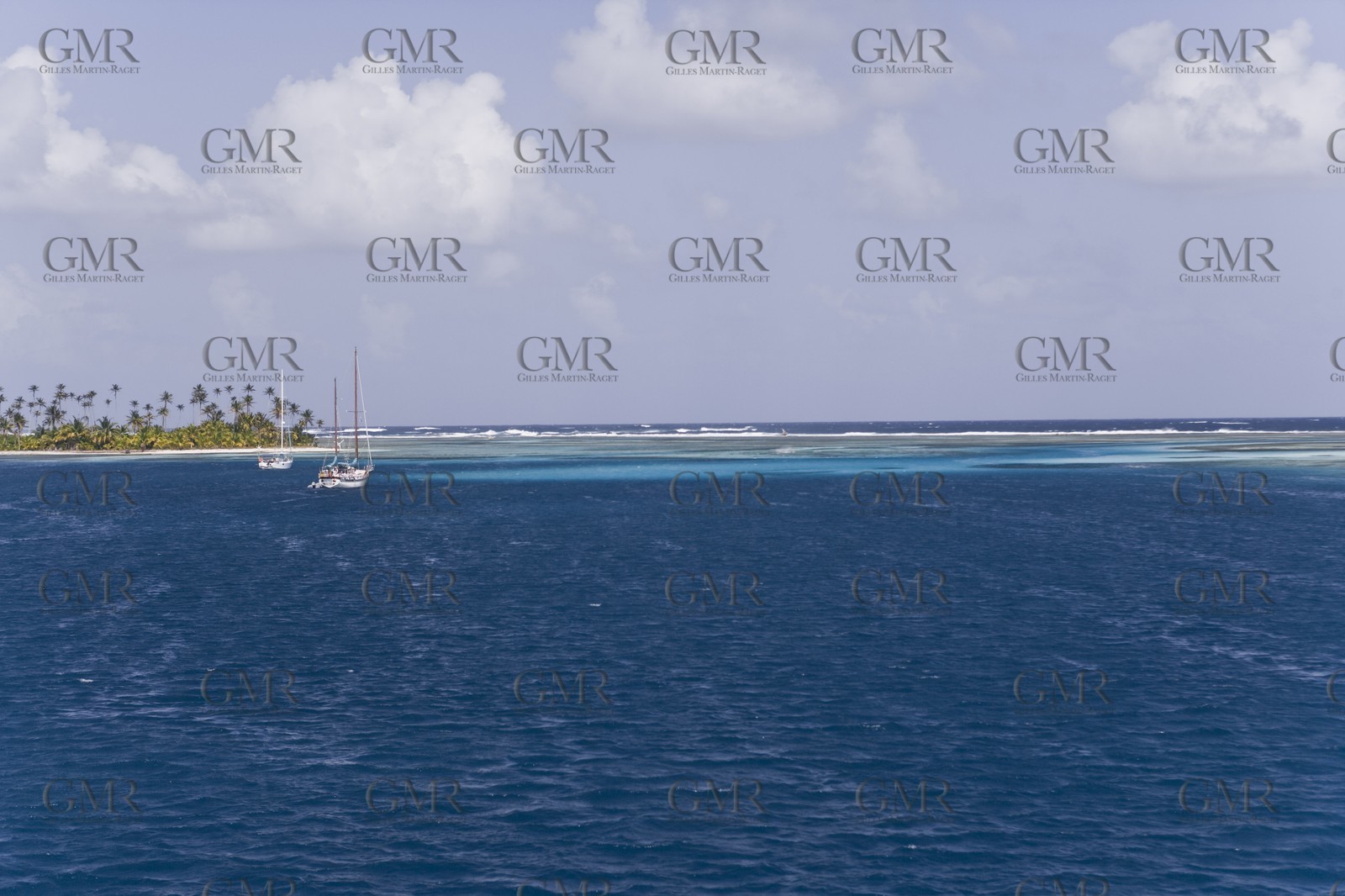 01 02 2008 - San Blas Archipelago (Panama) - Motor Yacht Senses