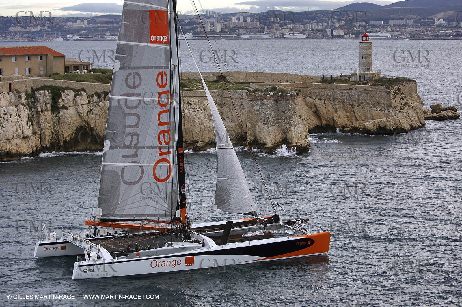 Orange II - 2004 Mediterranée Record - Start off Marseilles