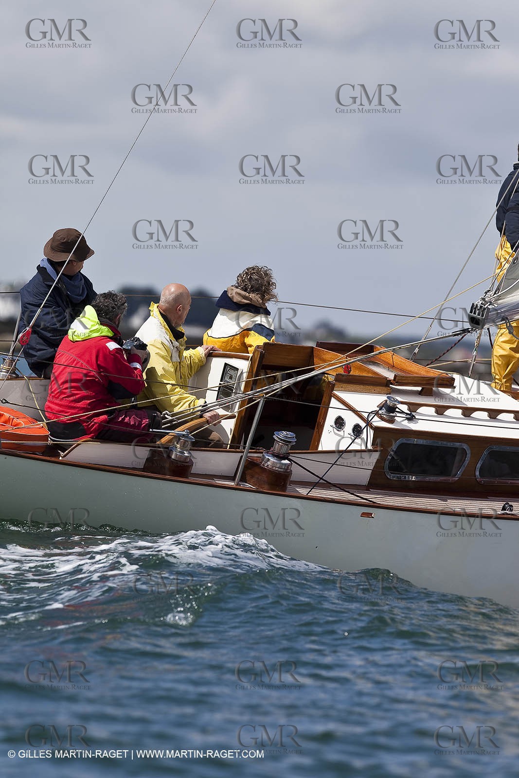 01-05-10 - Le Bono (FRA,56) - Regate Classique -Acteia II - Maica