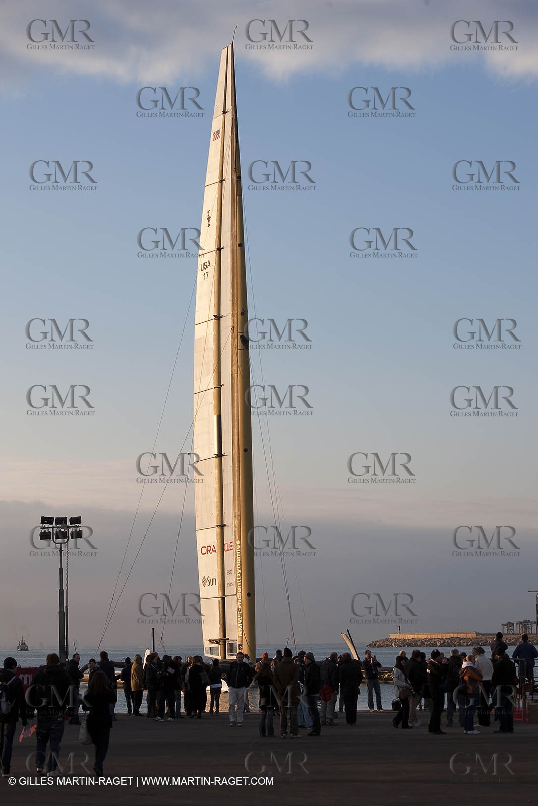 11 02 2010 - Valencia (ESP) - 33rd America's Cup - BMW ORACLE Racing - Day off 2