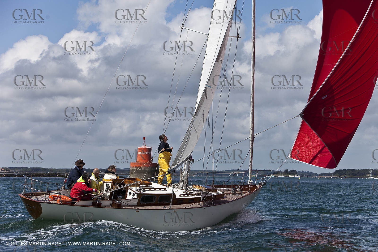 01-05-10 - Le Bono (FRA,56) - Regate Classique -Acteia II - Maica