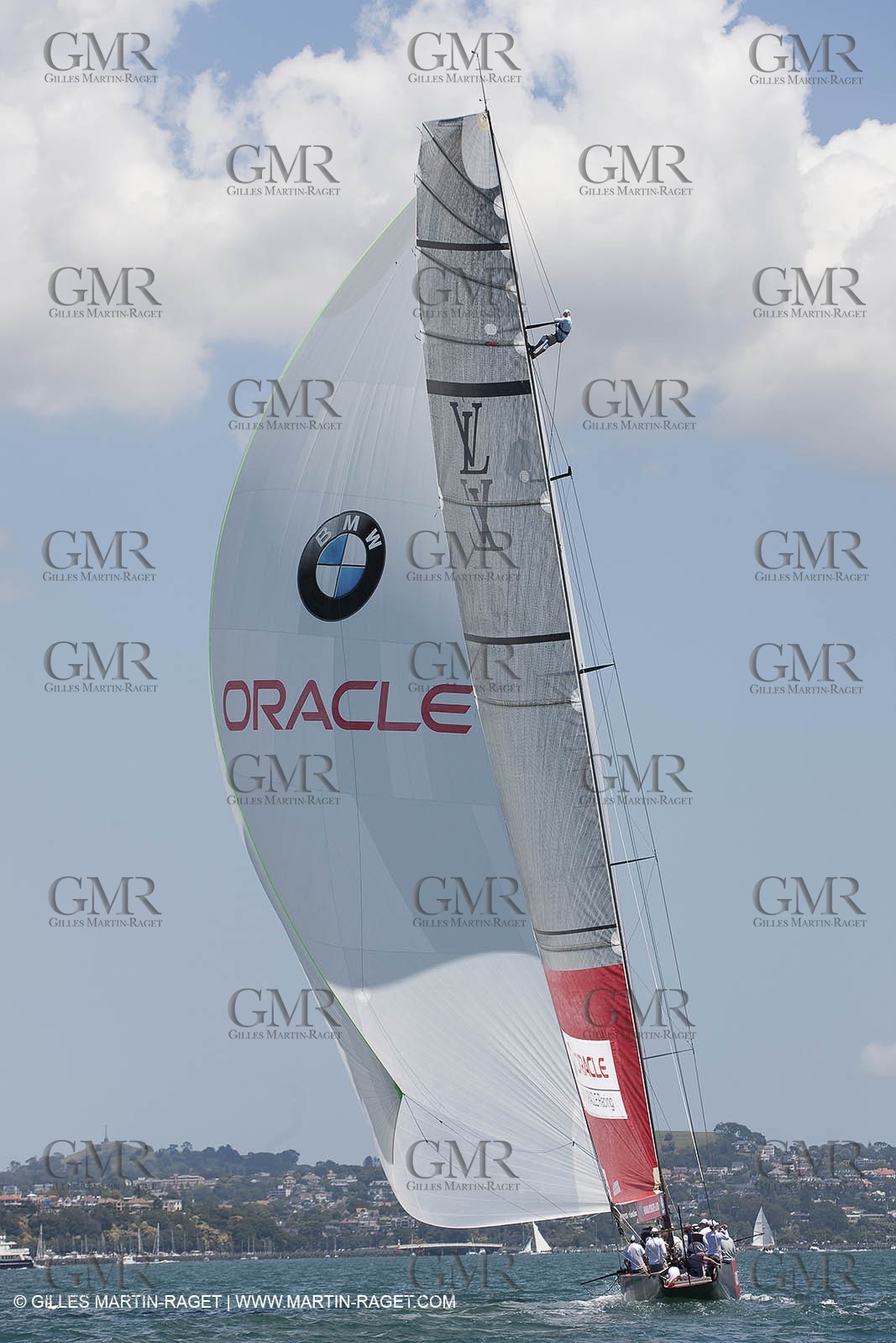 23 01 2009 - Auckland (NZL) -  Louis Vuitton Pacific Series - BMW ORACLE Racing-Tuning up onboard Emirates Team New Zealand yacht