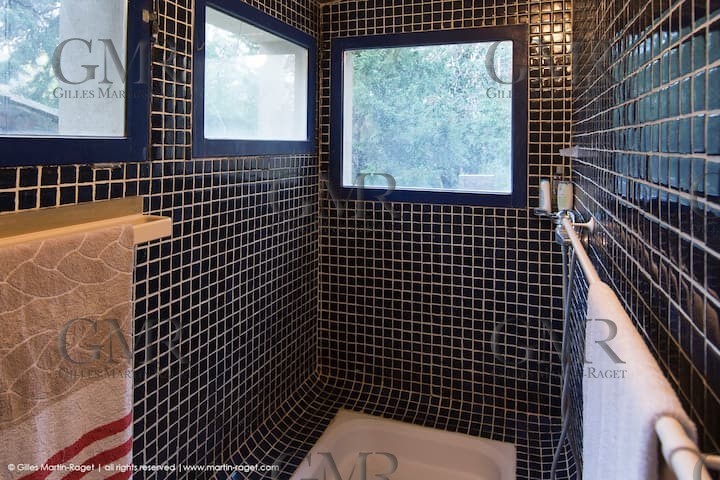 6561932f-dcee-4b67-805d-7621c9e67565