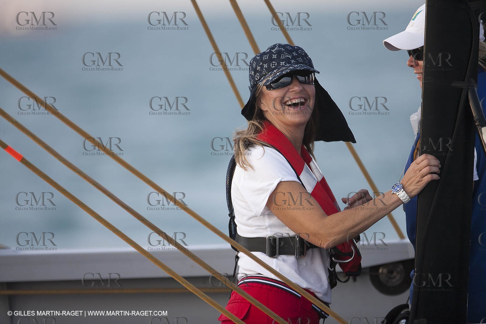 21 11 2010 - Dubai (UAE) - Dubai Louis Vuitton Trophy -  Round 2 - BMW ORACLE Racing