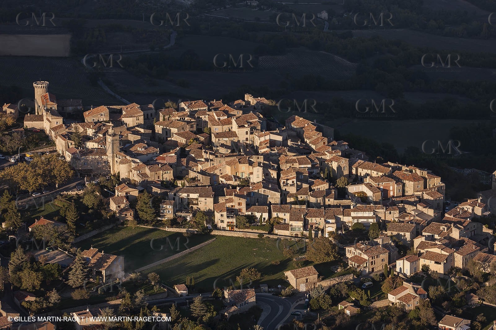 29 10 2012 - Viens (FRA,84) - Luberon as seen from above