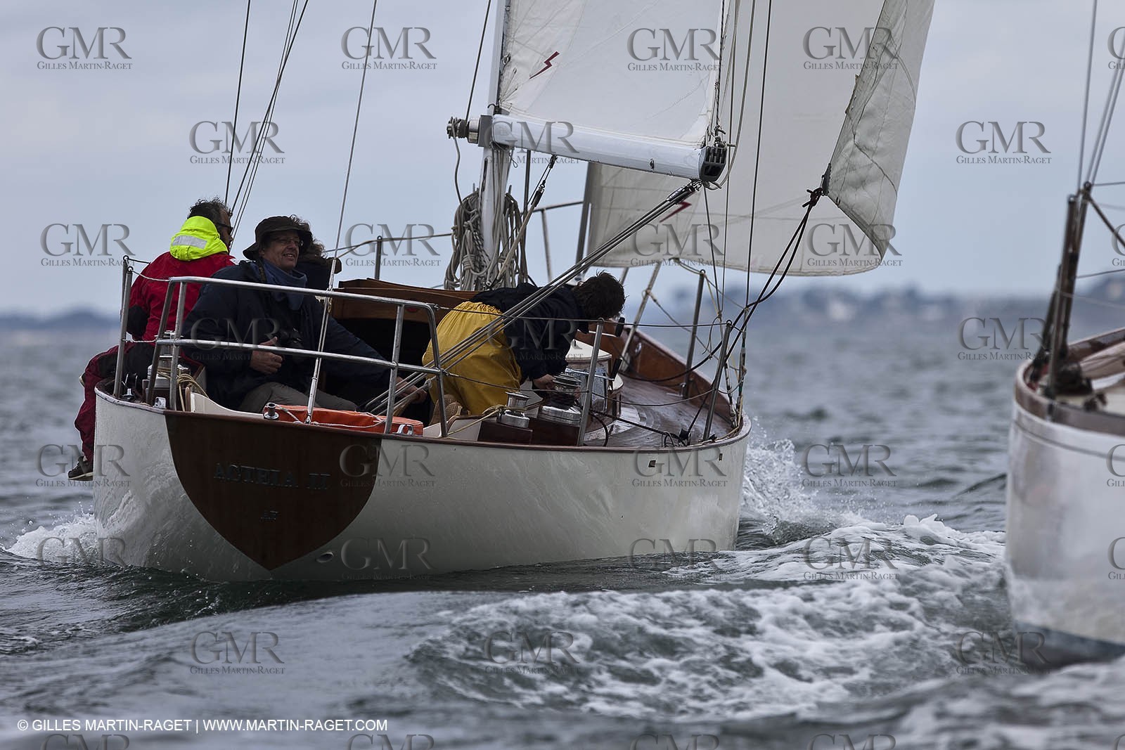 01-05-10 - Le Bono (FRA,56) - Regate Classique -Acteia II - Maica