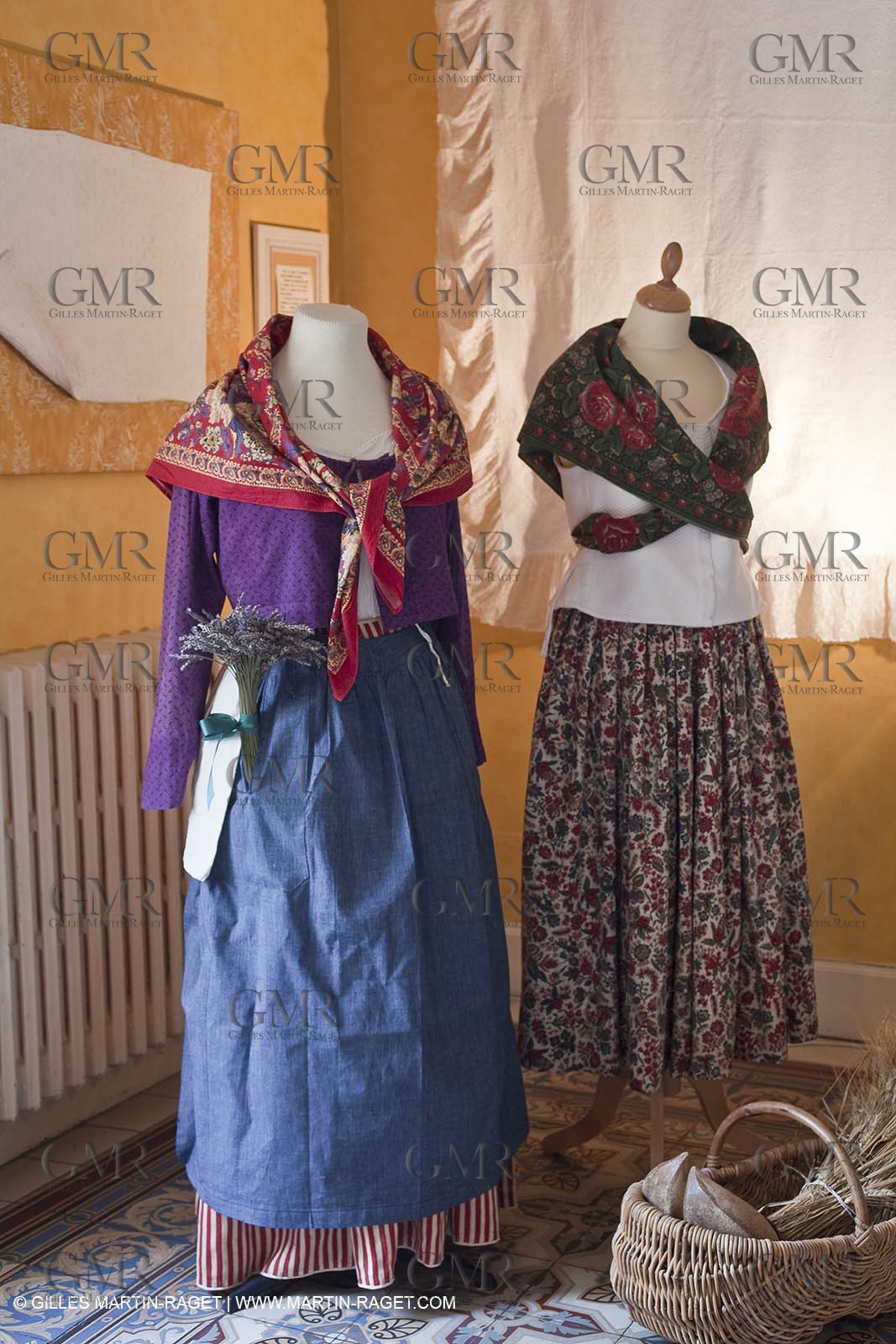 December 2009 - Boutis