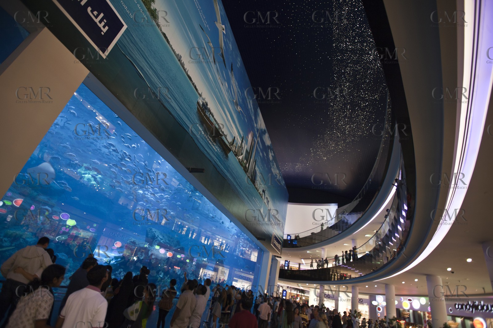 21 11 2010 - Dubai (UAE) - Dubai - The Mall