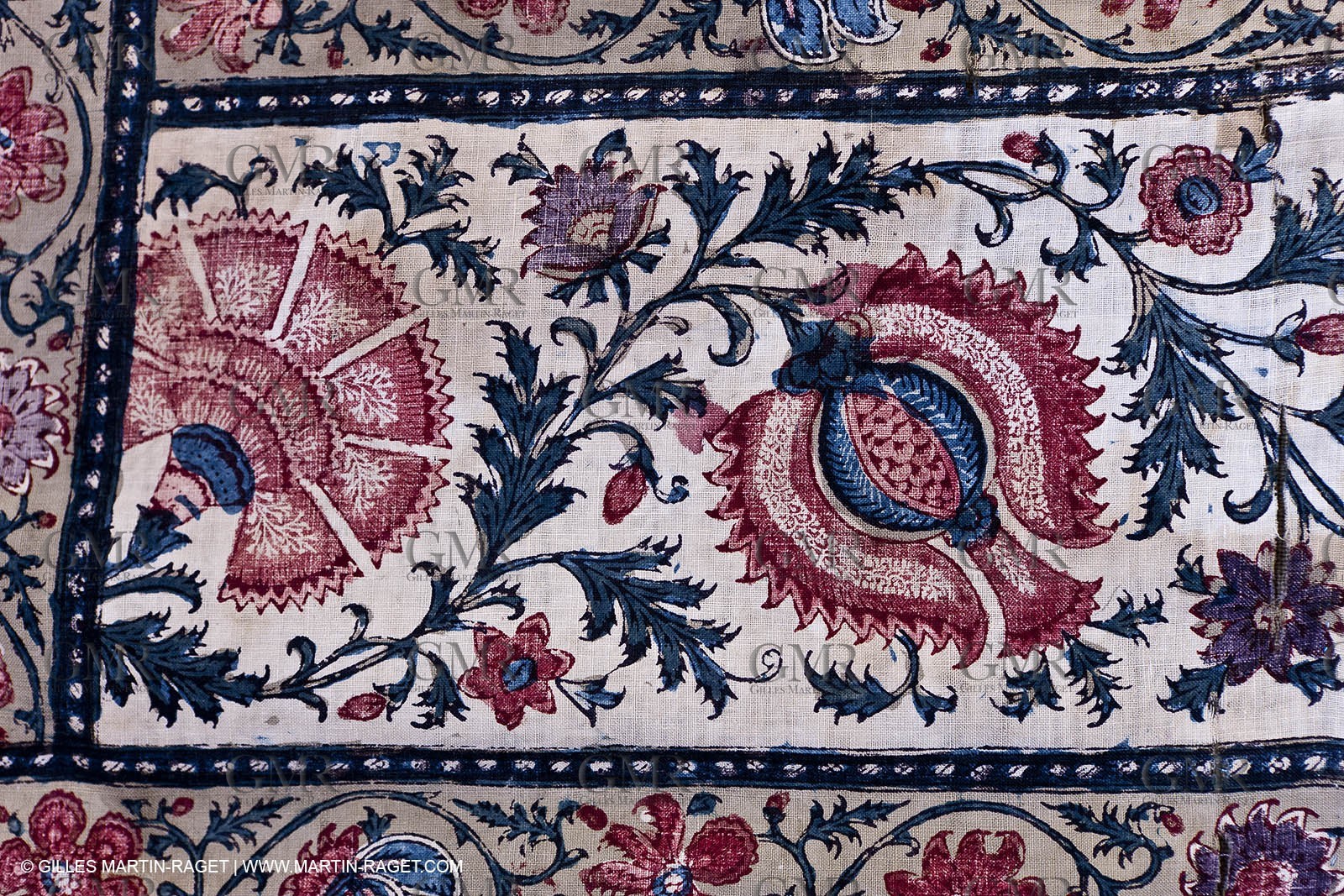 30 06 2011 - Toulon (FRA,83) - Villa Rosemaine - Indiennes sublimes exhibition