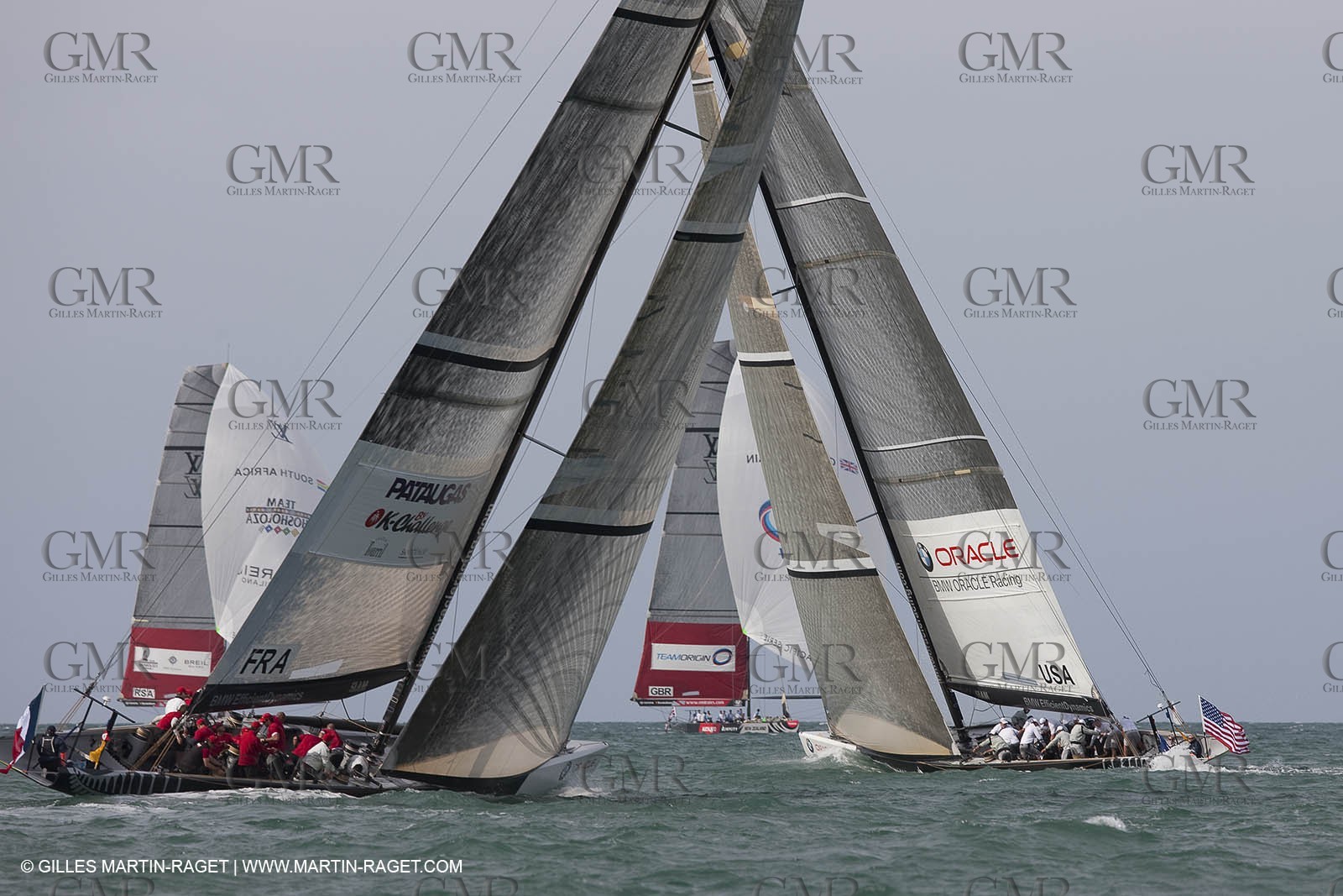 01 02 2009 - Auckland (NZL) -  Louis Vuitton Pacific Series -  Racing Day 4 - Round Robin 2 - BMW ORACLE RAcing Vs Pataugas by K-Challenge