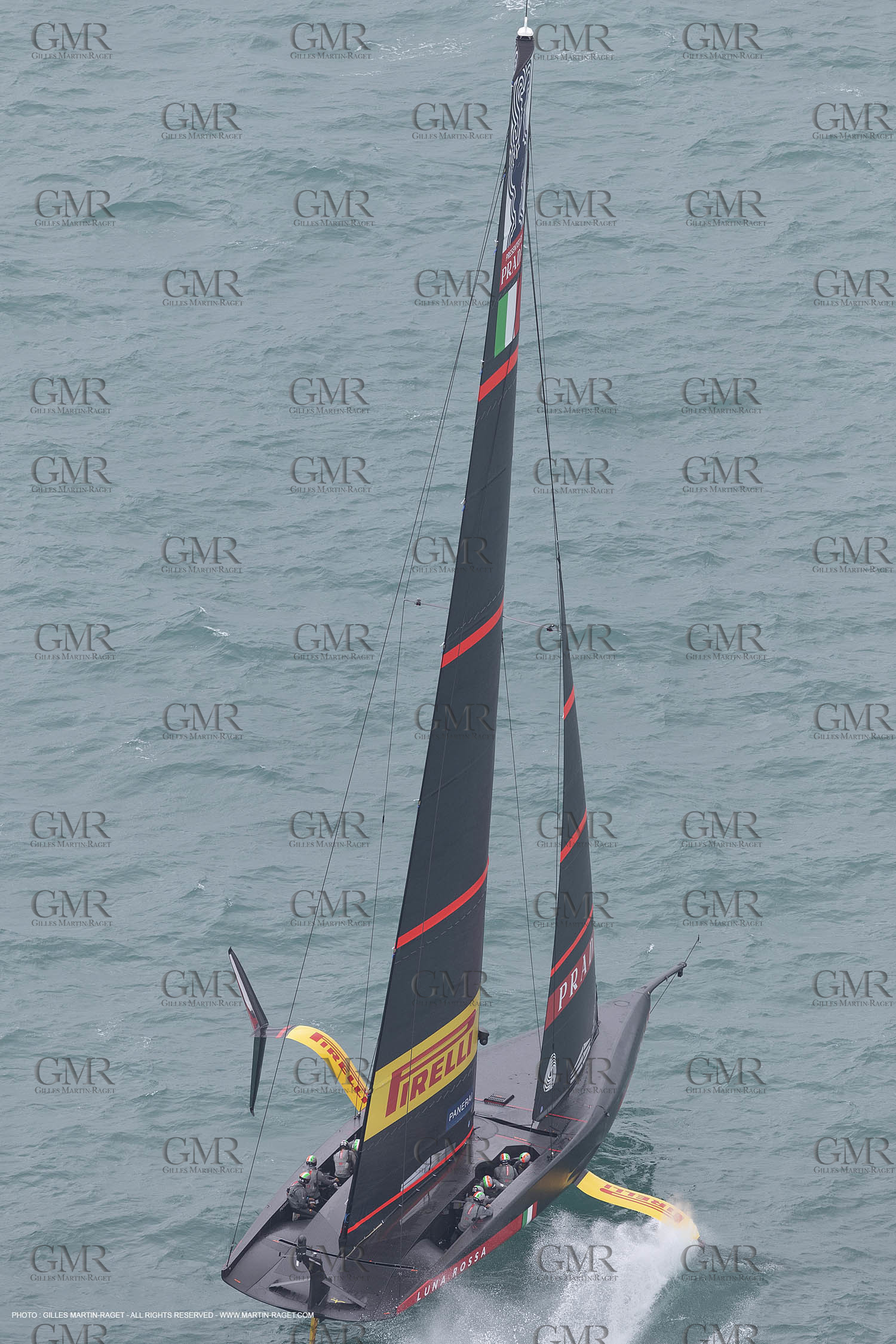 10 12 2020 - Auckland (NZL) - 36th America's Cup - Practice Sessions - Day 2 -Luna Rossa Prada Pirelli Team