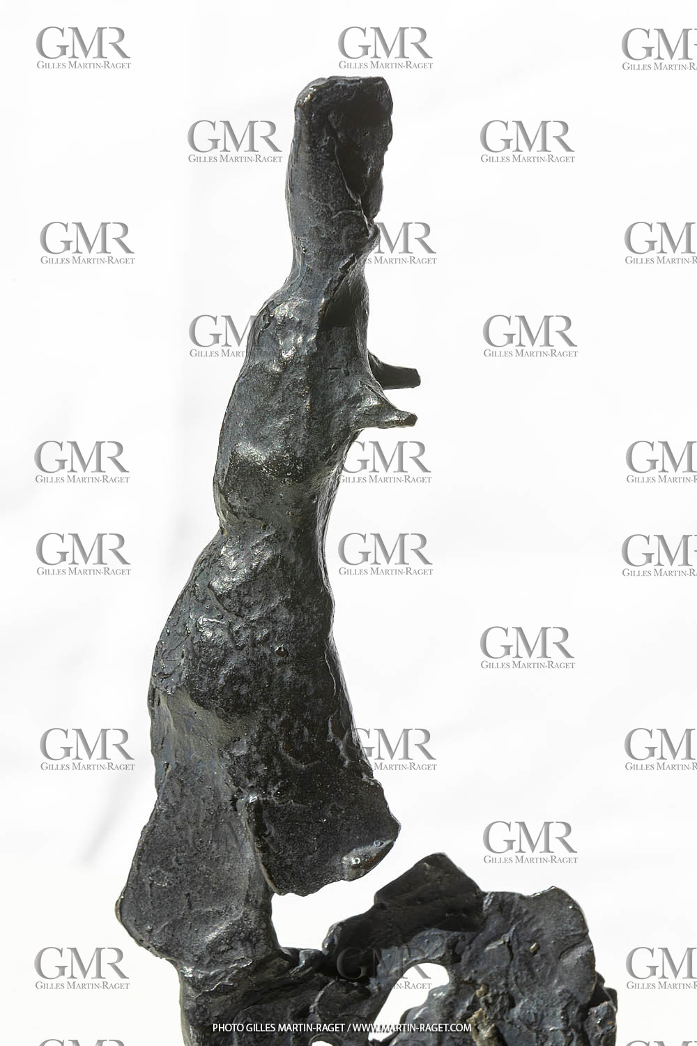 19 02 2020, Marseille (FRA,13), Oeuvre de Germaine Richier, Petit bronze n° 2, 1956, bronze patiné foncé, épreuve exposition, Fondeur : LThinot, Paris, 25 X 14,5 X 14 cm, collection particulière