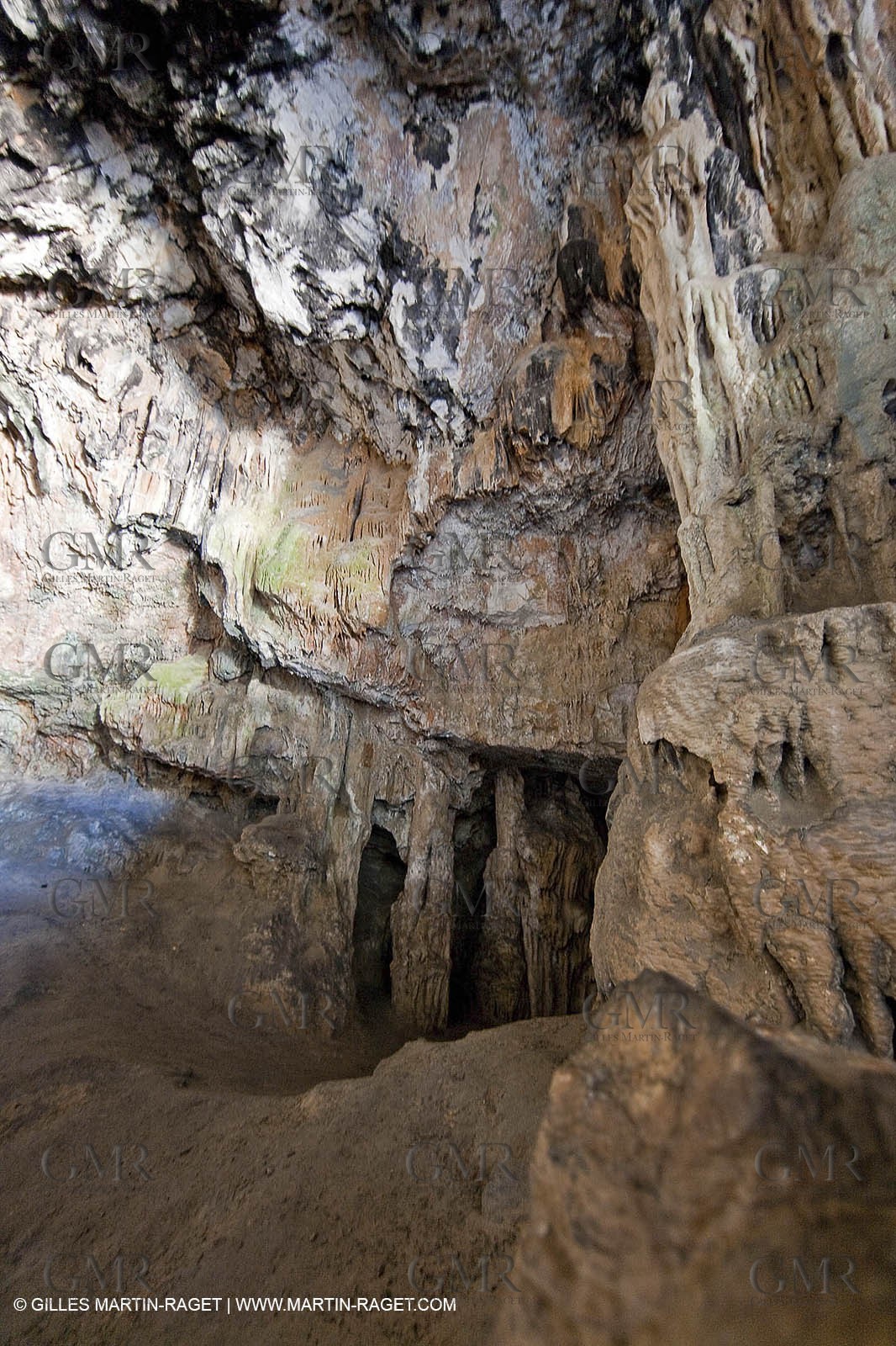 18 04 2009 - Marseille (FRA, 13) - Les Calanques - St Michel d'eau douce cave
