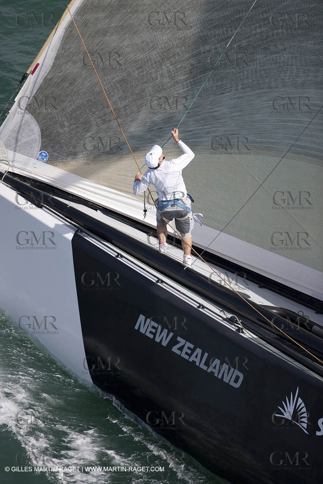 29 01 2009 - Auckland (NZL) -  Louis Vuitton Pacific Series - BMW ORACLE Racing - Training