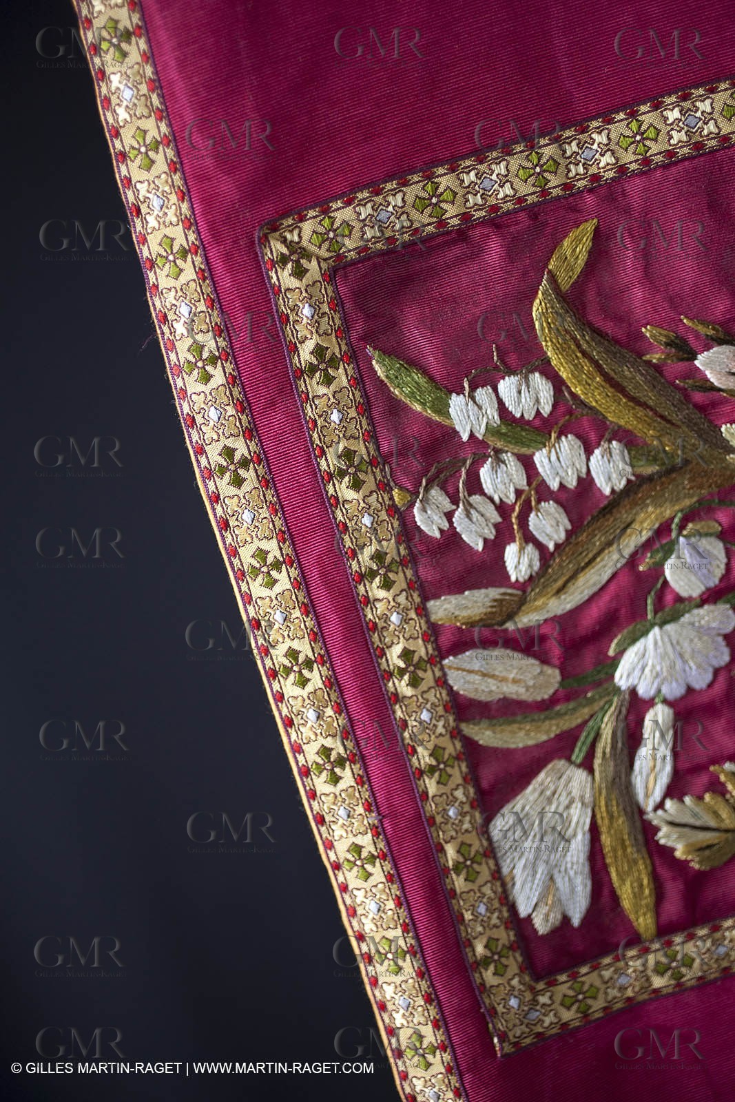 04 02 2013 - Marseille(FRA,13), Notre Dame de la Garde, liturgical clothing