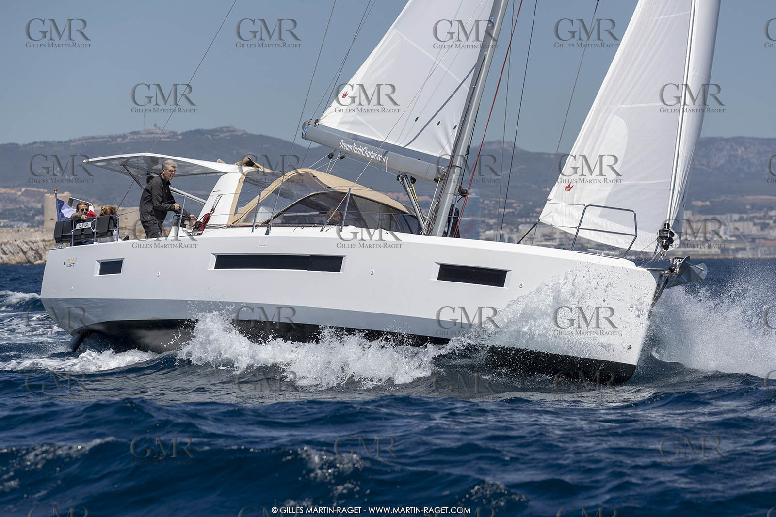 12 06 2019, Marseille (FRA,13), Jeanneau Sun Loft 47