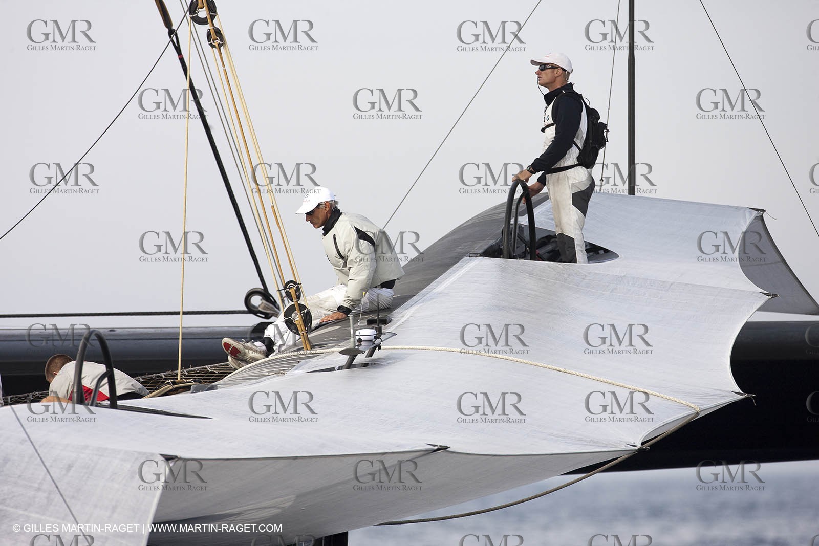 11 11 2009 - San Diego (USA, CA) - 33rd America's Cup - BMW ORACLE Racing - Wing trials, Day 2