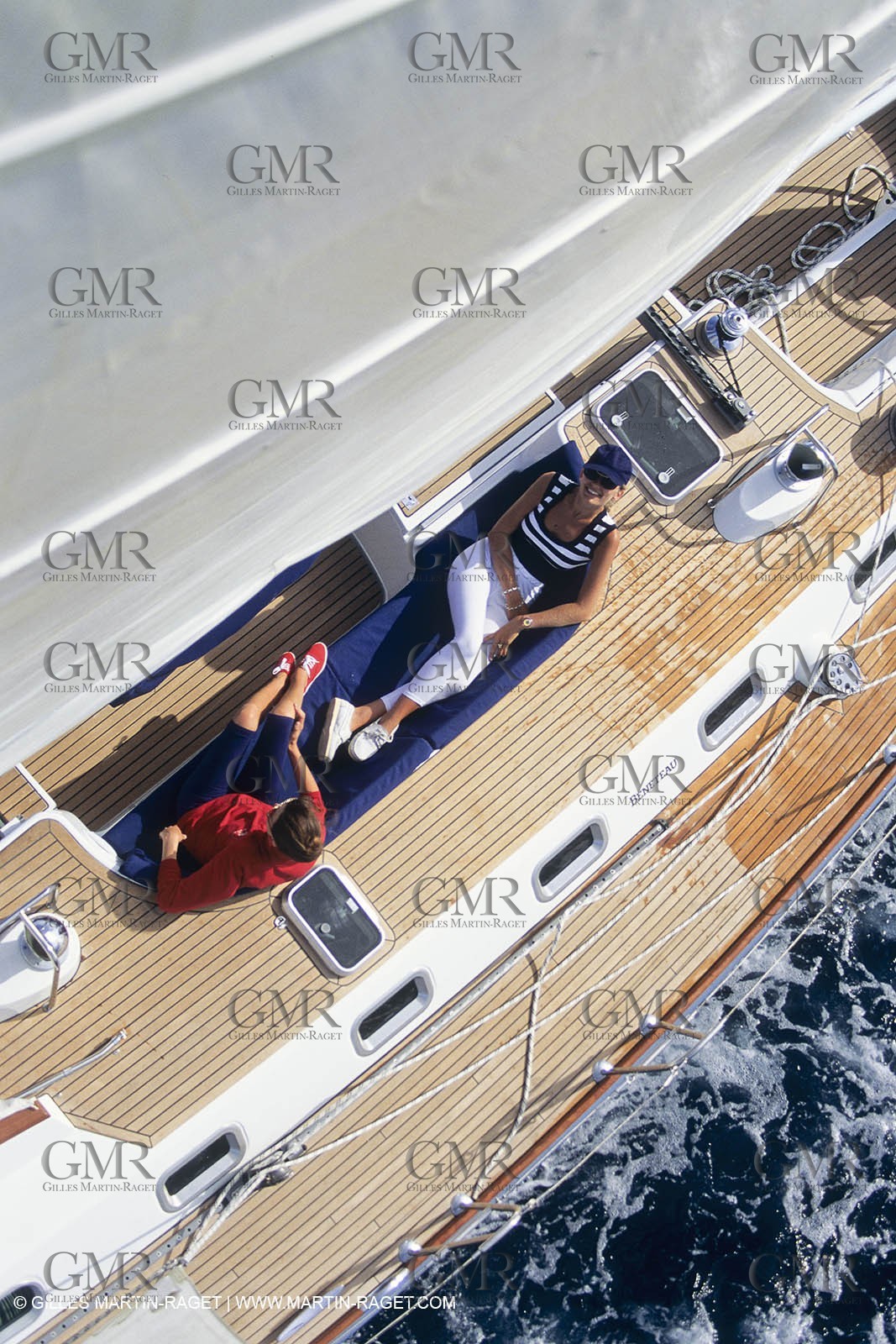 sailing, cruising, people, women onboard