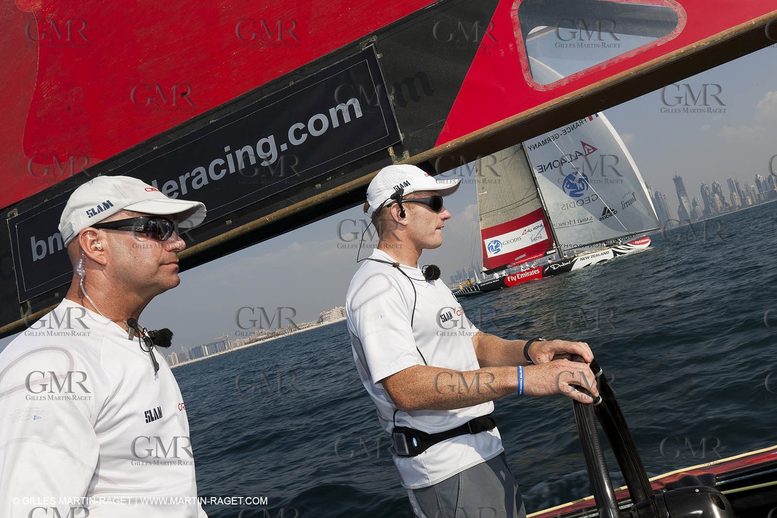 14 11 2010 - Dubai (UAE) - Dubai Louis Vuitton Trophy -  BMW ORACLE Racing - Training - Onboard Vs All 4 one
