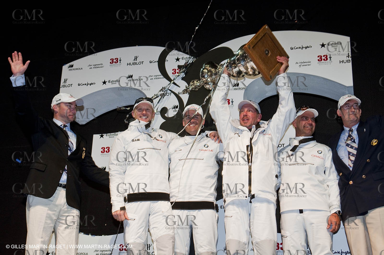 14 02 2010 - Valencia (ESP) - 33rd America's Cup - BMW ORACLE Racing - Race 2 - James Spithill - Russell Coutts - Larry Ellison - John Kostecki