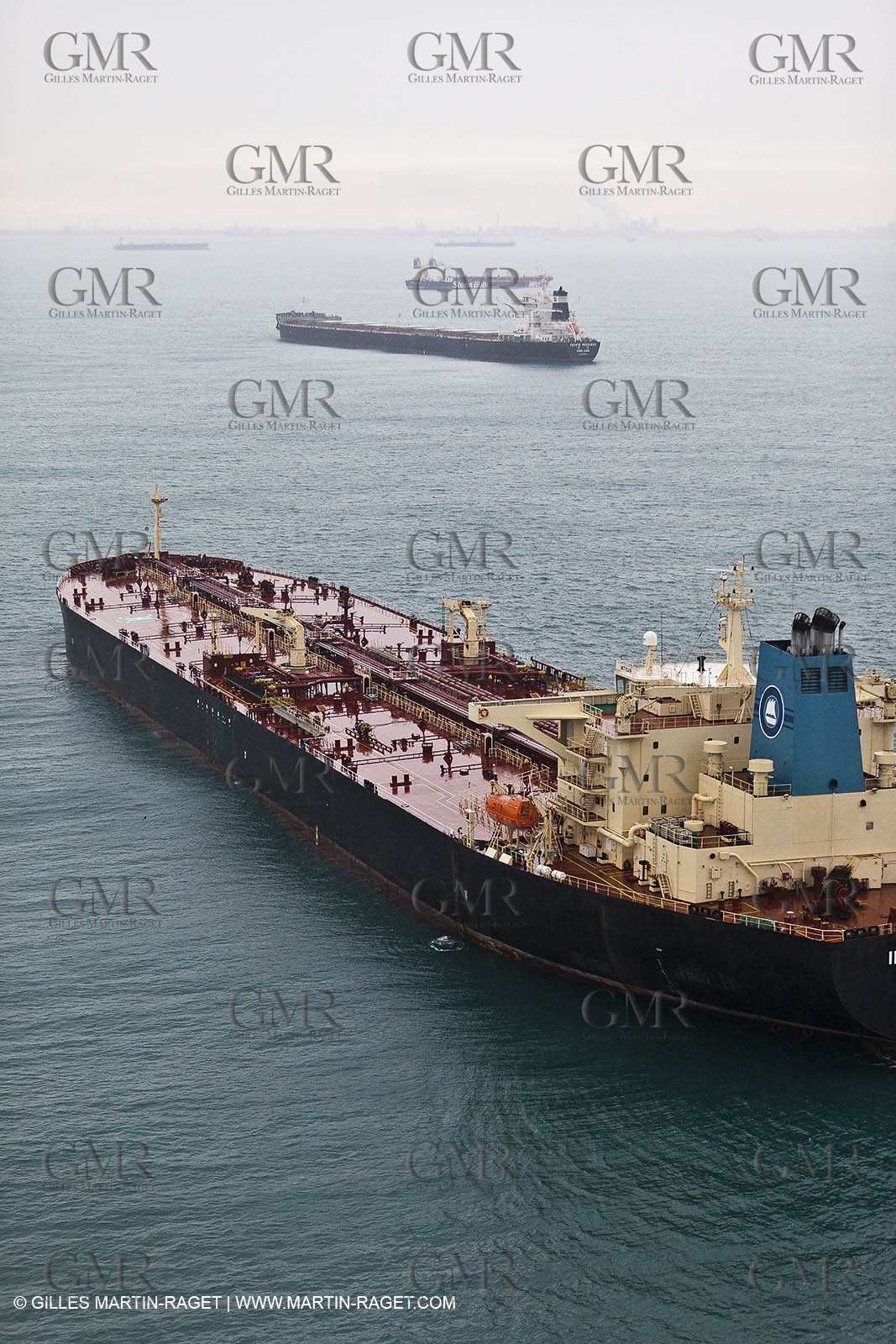 01-11-2010 - FOS (FRA,13) - Grêve du Port Autonome de Marseille - 01 11 2010 - FOS (FRA,13) Commercial Port on strike