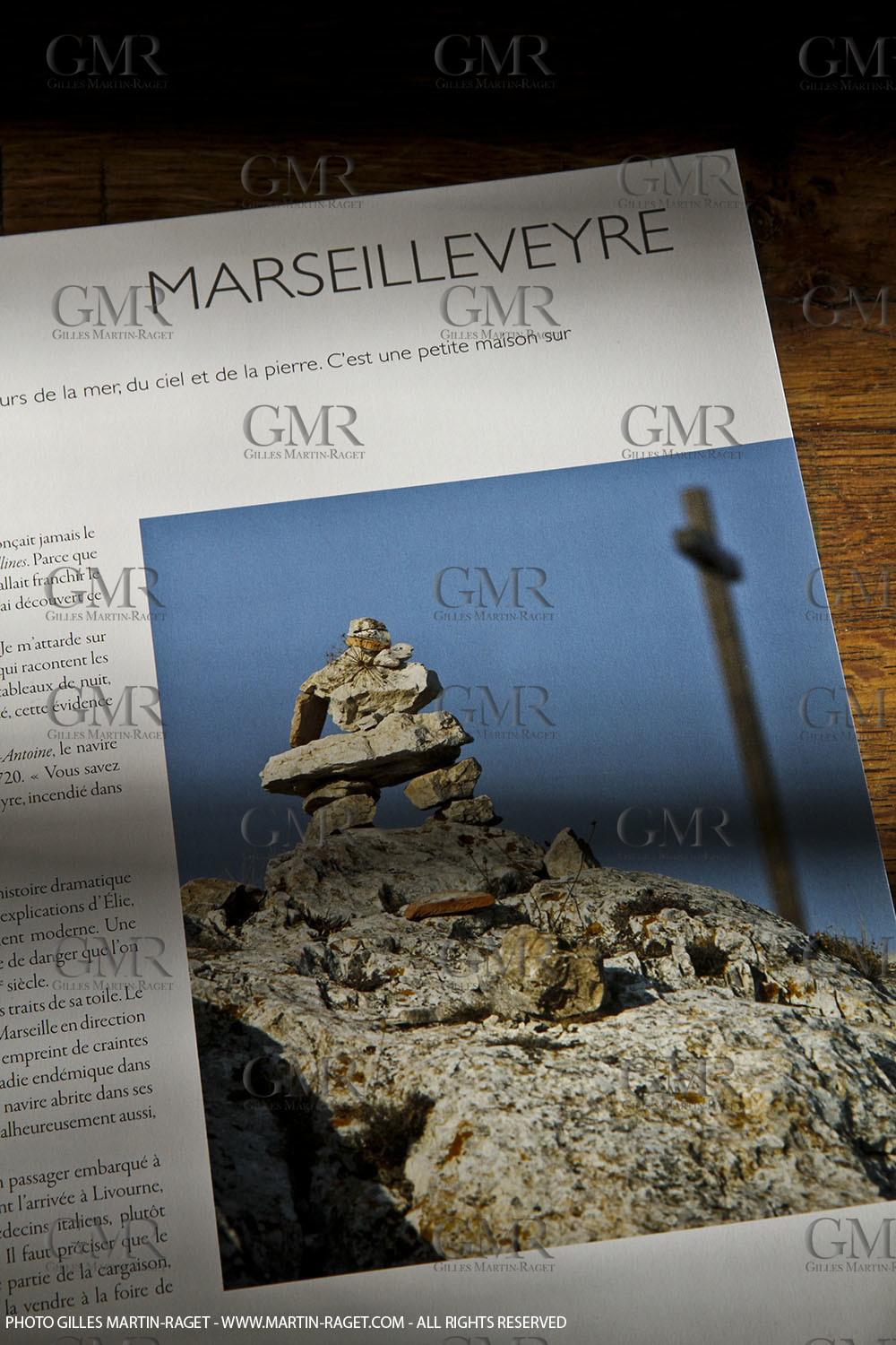09 11 2010 - Marseille (FRA,13) - Photos odf the book Calanques, Si proches, si lointaines, Ed. Cres, Words by Juliette Lembot, Photos by Gilles Martin-Raget