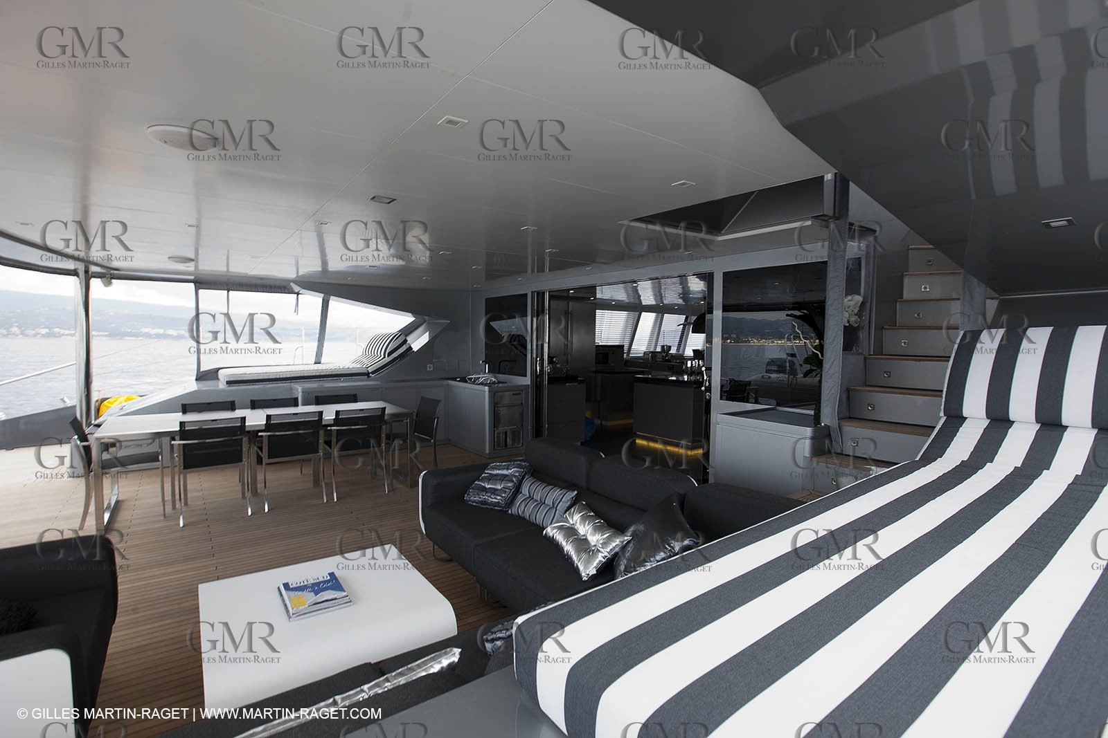 25 02 2011 - La Ciotat (FRA,13) - Super Yachts - Chantier H2X - Cartouche