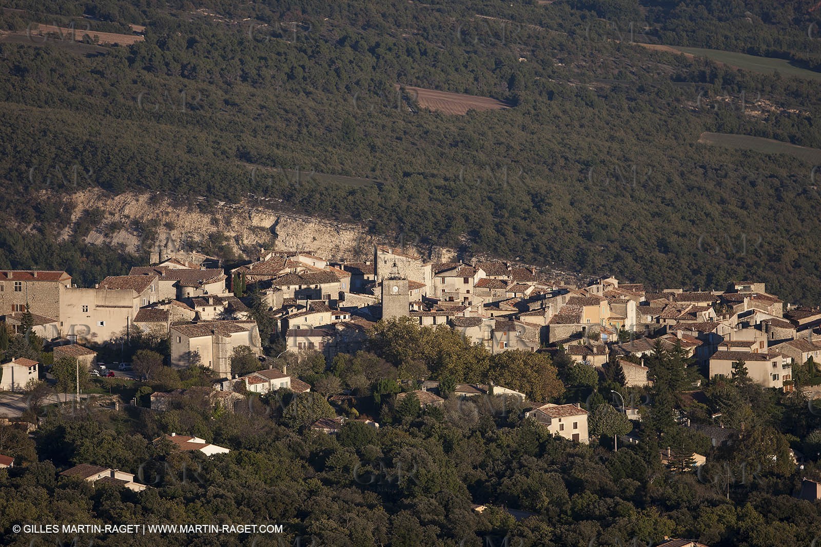 29 10 2012 - Viens (FRA,84) - Luberon as seen from above