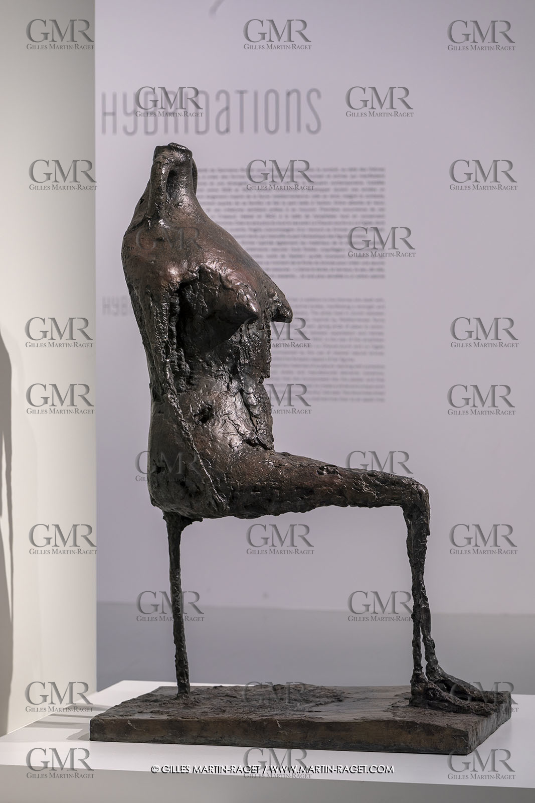 30 10 2023, Montpellier (FRA), oeuvre de Germaine Richier, Exposition Centre Pompidou - Musée Fabre 2023, L'Eau 1953-1954, Bronze patiné foncé,Fondeur : Susse, Paris, 147 x 62 x 98 cm, Centre Pompidou, Musée national d'art moderne, Paris, achat de l'état, 1956