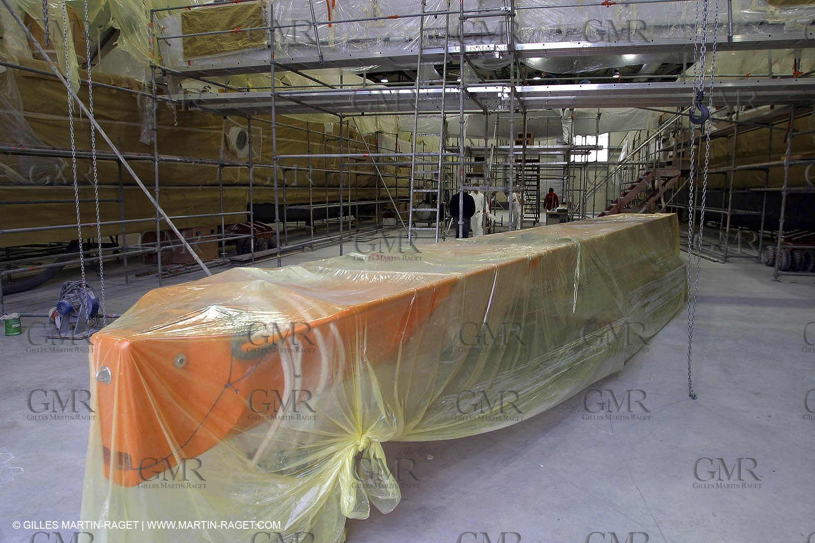 Vannes - Multiplast Boatyard - Orange II painting