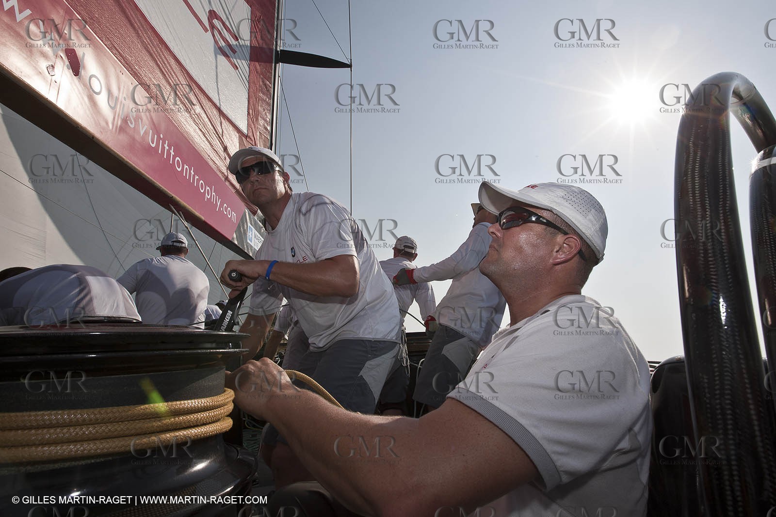 14 11 2010 - Dubai (UAE) - Dubai Louis Vuitton Trophy -  BMW ORACLE Racing - Training - Onboard Vs All 4 one