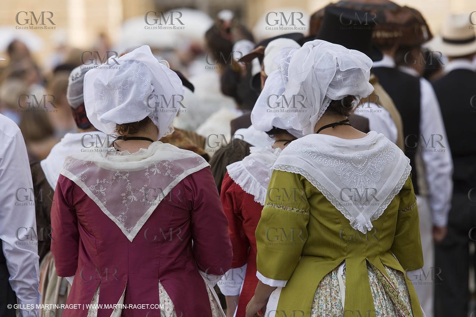 06 07 08 - Arles (FRA, 13) - Traditional costume of Arles fest