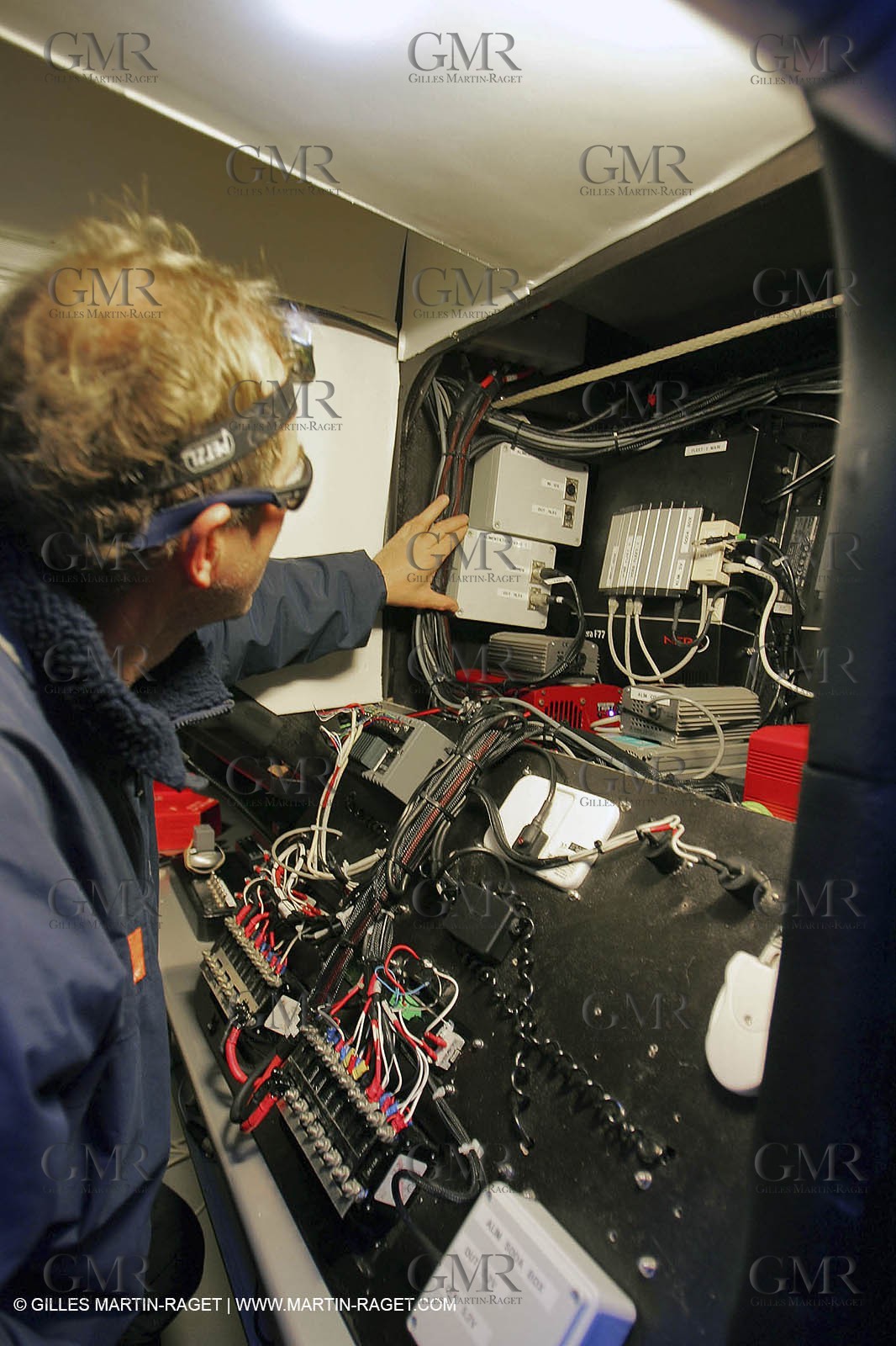 Orange II - Jules Verne Trophy - preparation in Lorient - Jacques Caraes -