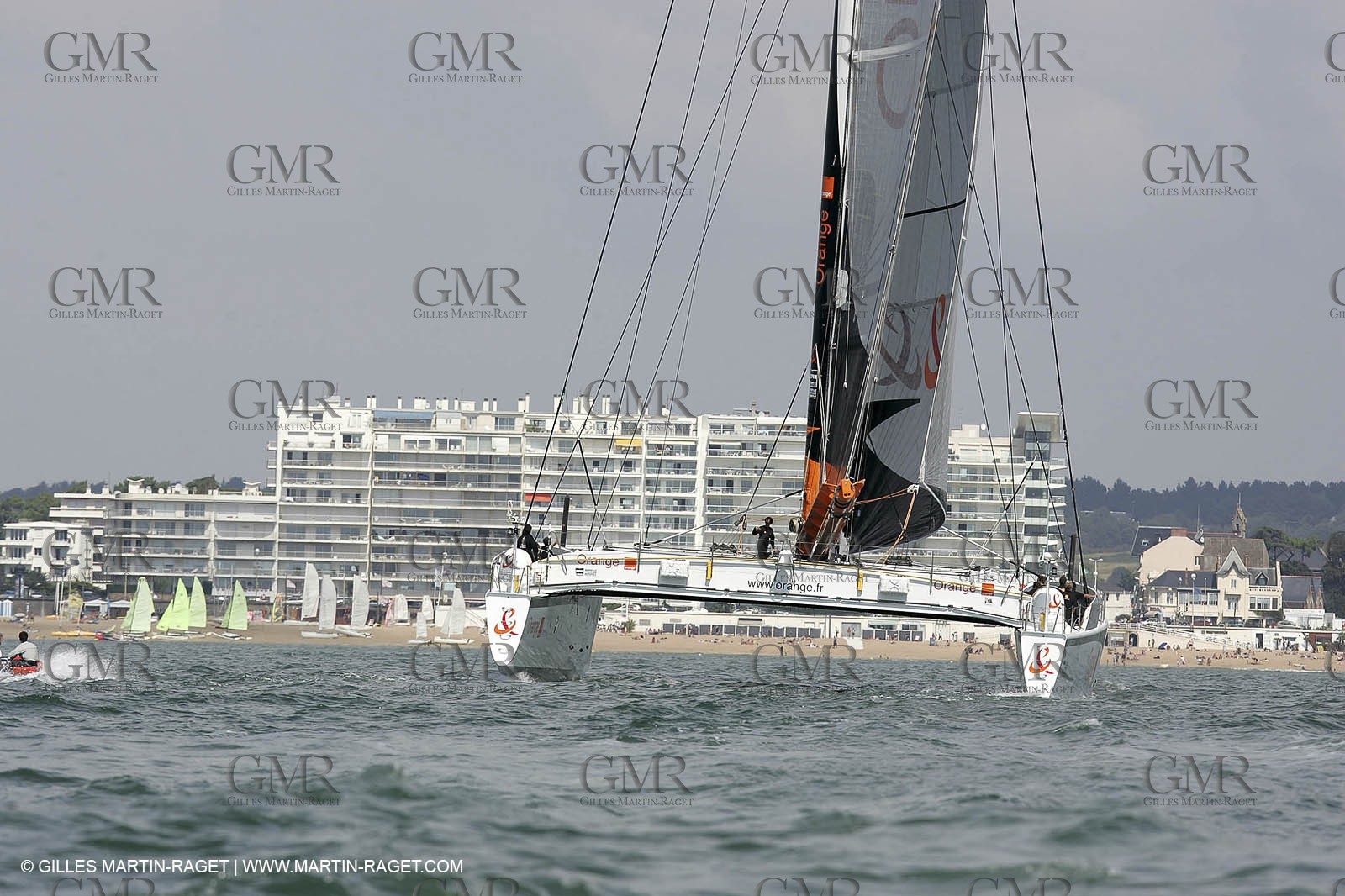 2004 Atlantic record attempt - Orange II back in La Baule