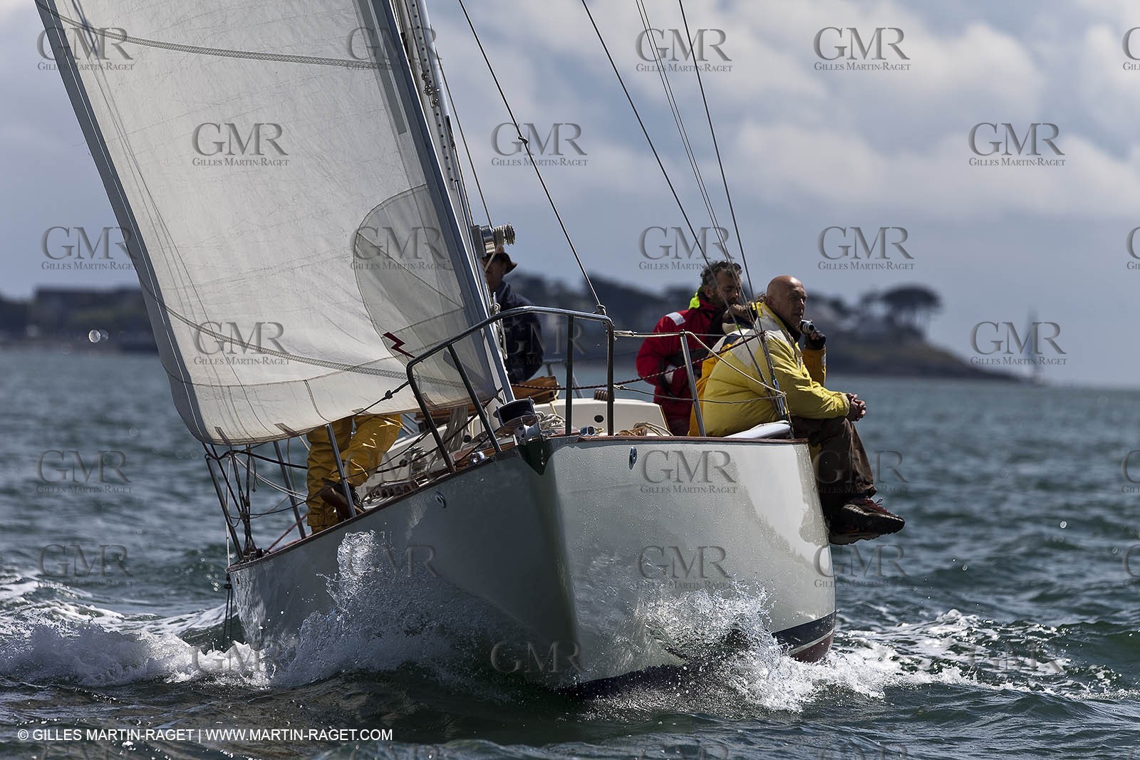 01-05-10 - Le Bono (FRA,56) - Regate Classique -Acteia II - Maica