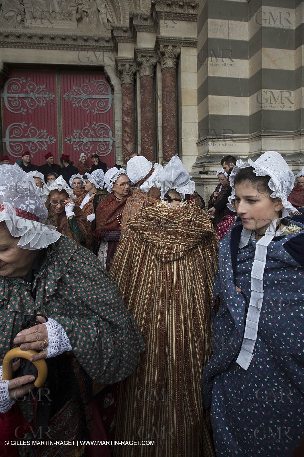 13 01 2012 - Marseille (FRA,13) - Week end d'ouverture de MP 2013 , Groupe de tradition provençale à la sortie de la messe de la Cathedrale de la Major
