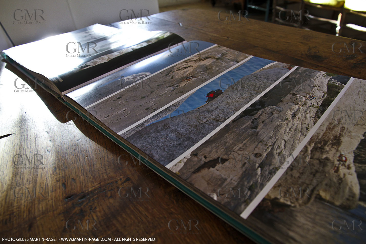 09 11 2010 - Marseille (FRA,13) - Photos odf the book Calanques, Si proches, si lointaines, Ed. Cres, Words by Juliette Lembot, Photos by Gilles Martin-Raget