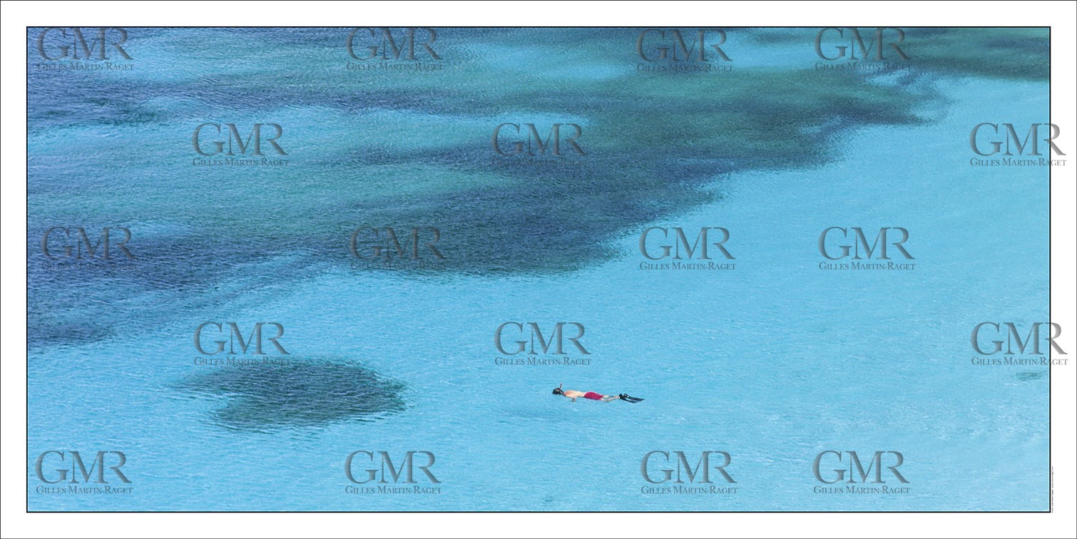 Water SPorts, plage, bains de mer, natation, swimming, beachProduct: in house made quality print on 8 ultrachome colors Epson ink Jet printer.Available sizes: . 50 x 100 cm. 100 x 200 cmAvailable papers: . Standard 250 gr glossy paper print, black streak, white margin, no signature. Top quality glossy 290 gr. paper, black streak, white margin, checked and signed by the author. Fine Art print (signed, numbered, stamped, registered) on demand. Other supports (Canvas, Acrylic, Metal) on demandPackaging: cylindric reinforced tubeShipping options: regular mail or Shipping companyClick on the basket icon to select your options and start the online ordering process