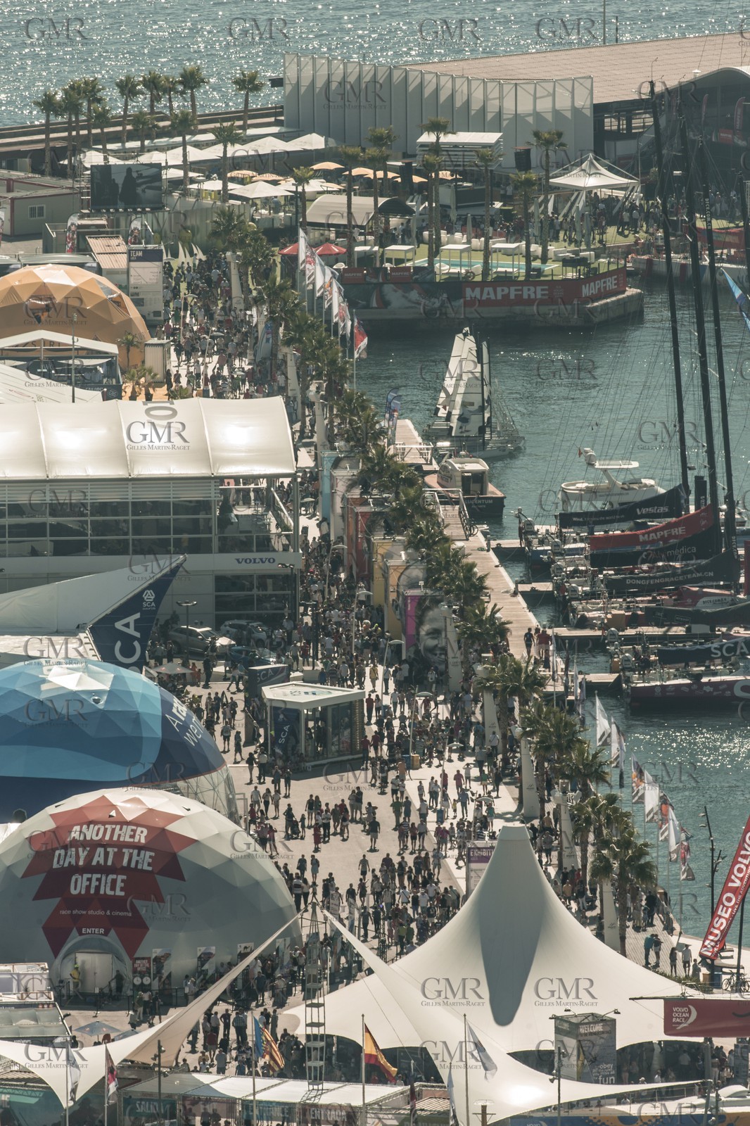 09 10 2014, Alicante (ESP), Volvo Ocean Race 2014-15, Team Alvimedica