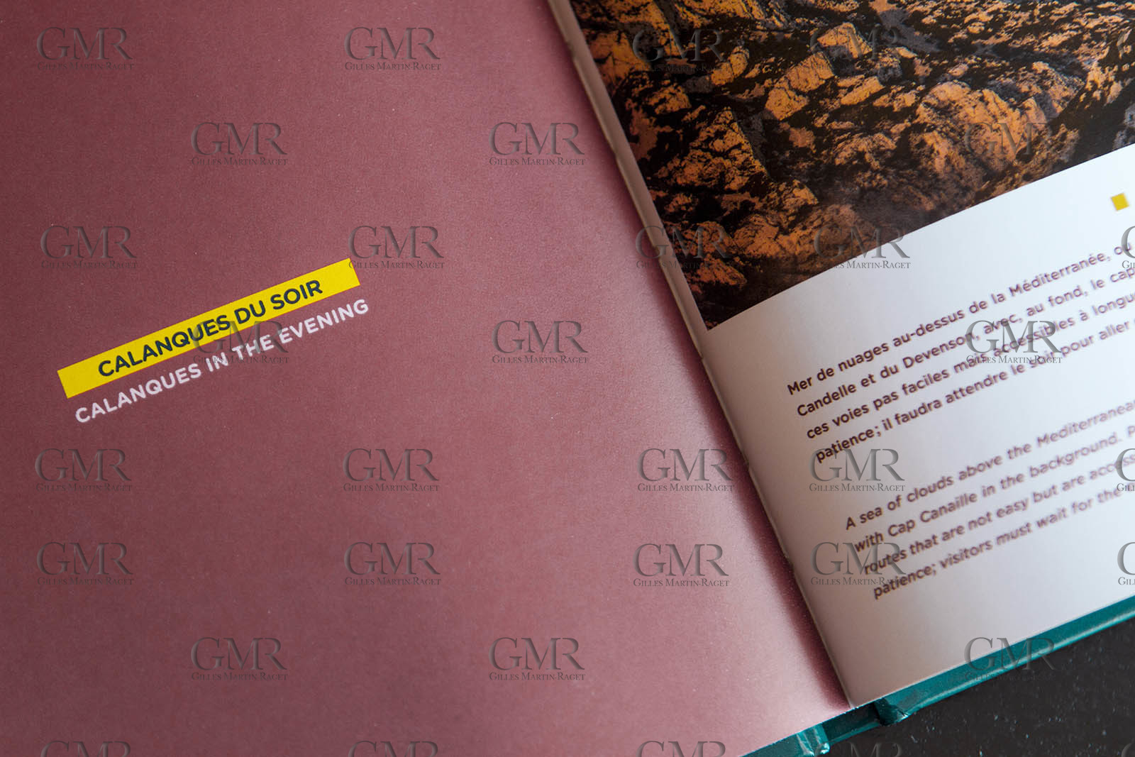 Box set Colours of the Calanques, words and photos by Gilles Martin-Raget, Editions Glénat, October 2015, 20 x 20 cm, includes a 30 pages bilingual bokklet and 20 separate prints on 300 gr paper, 19,2 x 19, 2 cm.