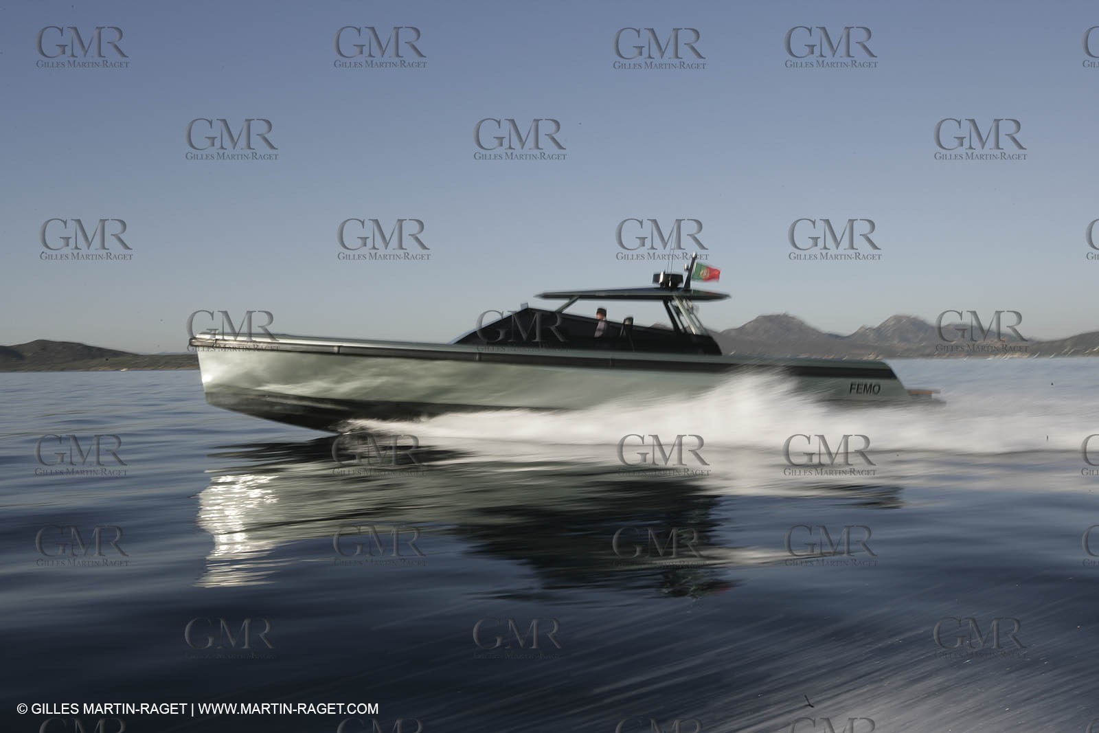 16 07 2007 - Portisco (Italie, Sardaigne) - Wally Power 47, 2007 version